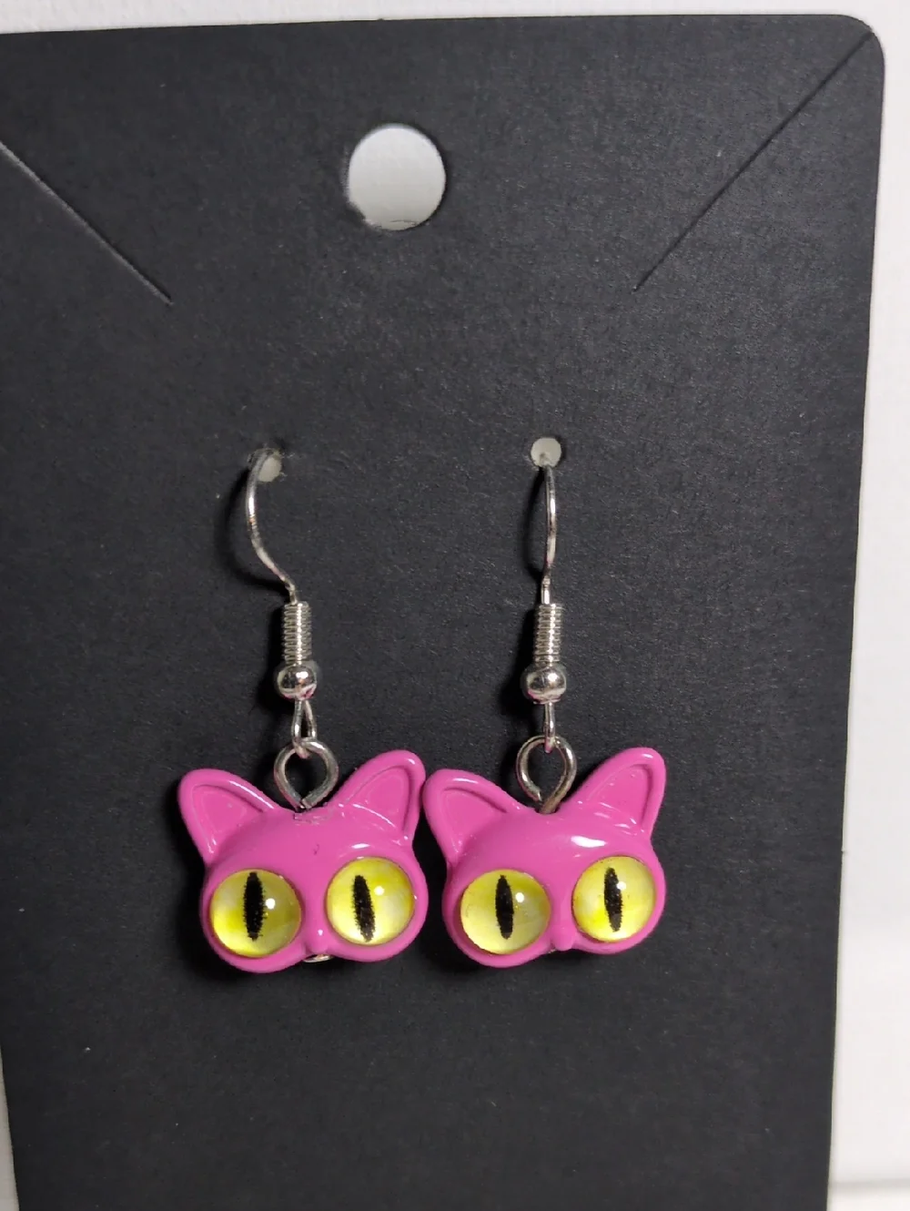 Pink Cat Eye Dangle Earrings - Cute Cat Design